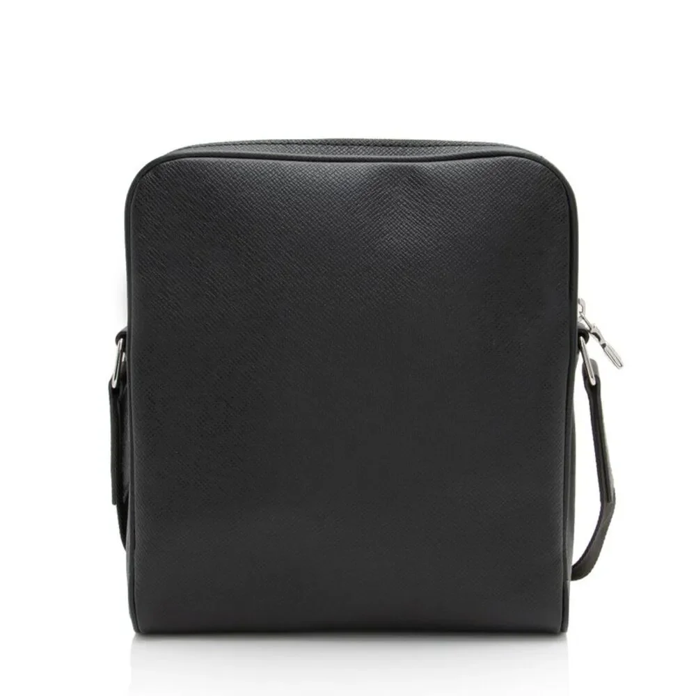 Louis Vuitton Taiga Leather Alex BB Messenger